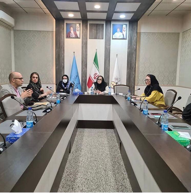 خانم کفاش زاده عزیز